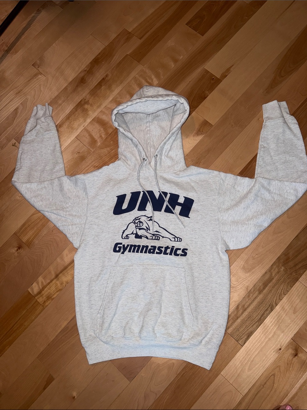UNH Wildcats Gymnastics Hoodie - Light Gray Pullover with Navy Logo S EUC
